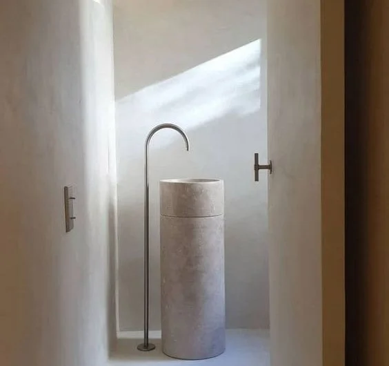 Lavabo trụ