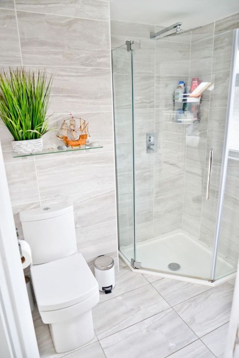 Vách kính tắm đứng hoặc cabin tắm góc 