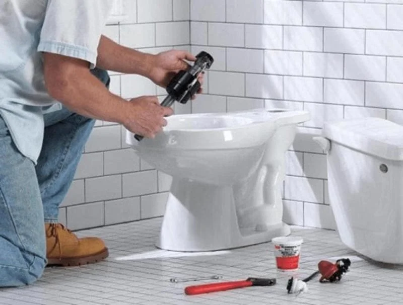 Vì sao nên thay bồn cầu sau một thời gian sử dụng?