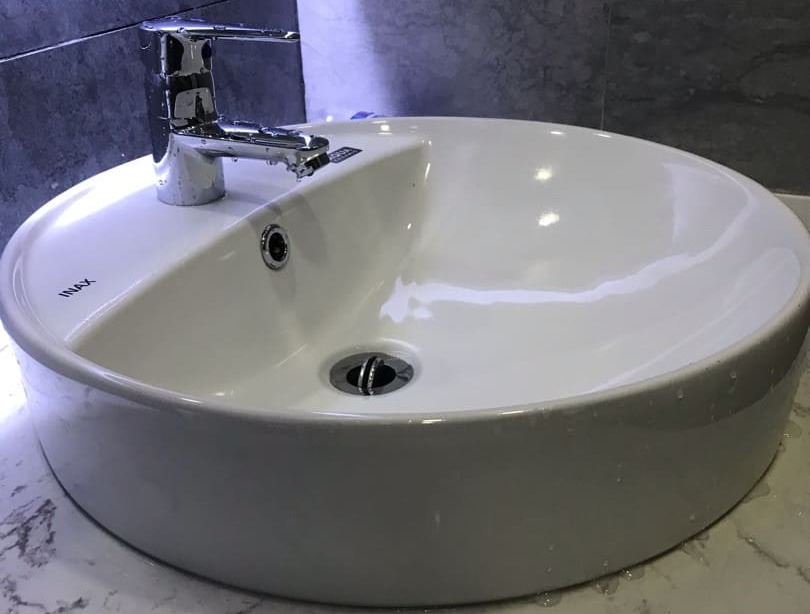 Vì sao nên chọn chậu bàn đá Inax?