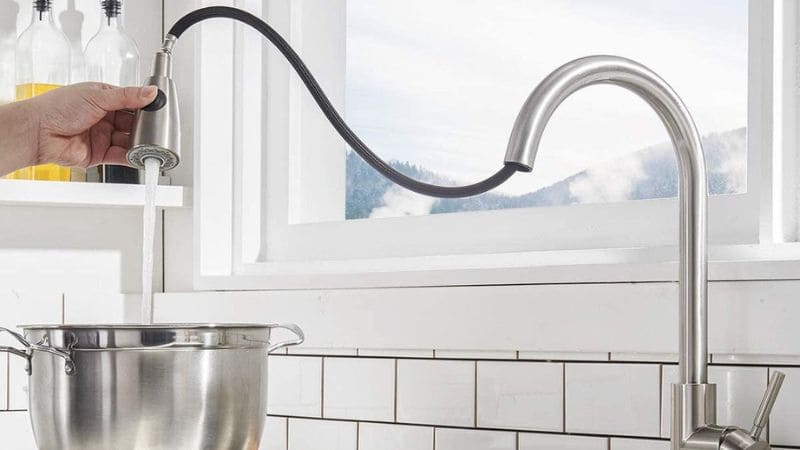 Vòi bếp dây rút tiên lợi