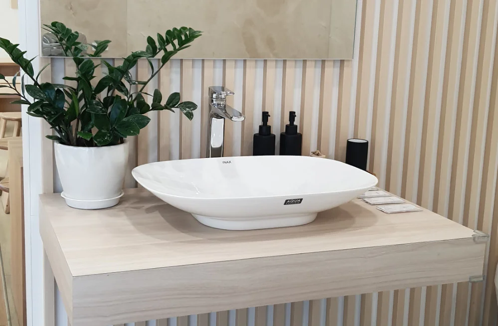 Vòi chậu bàn đá thân cao Inax 1402Sh 