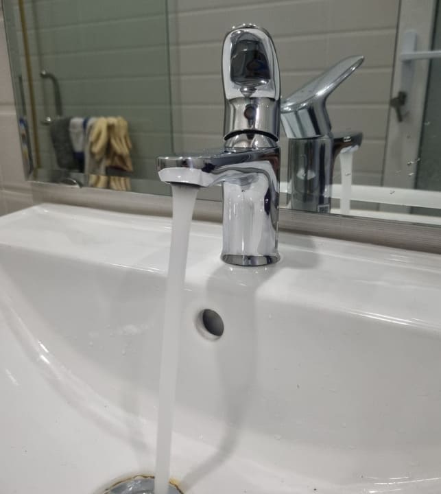 Vòi chậu inax LFV-1112S tại nhà khách 