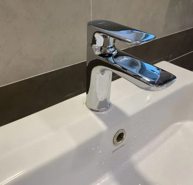 Vòi chậu inax LFV-612s tại nhà khách