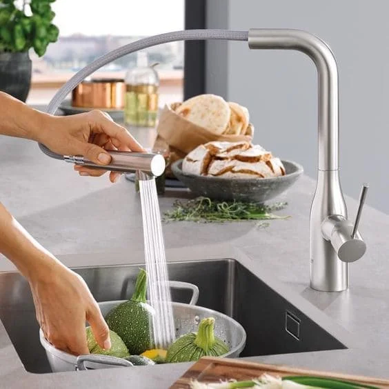 Vòi bếp dây rút