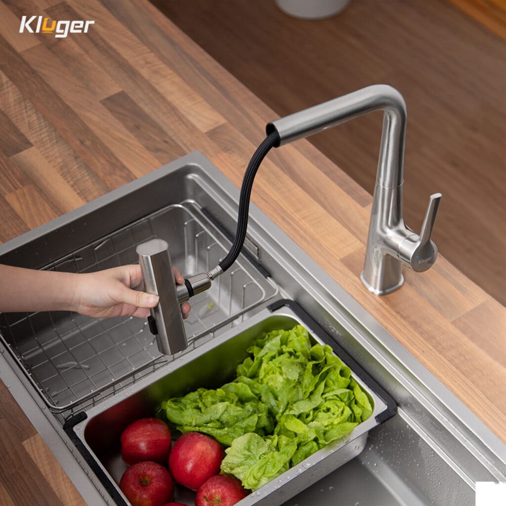 Vòi rửa bát dây rút Kluger khám phá sự tiện lợi