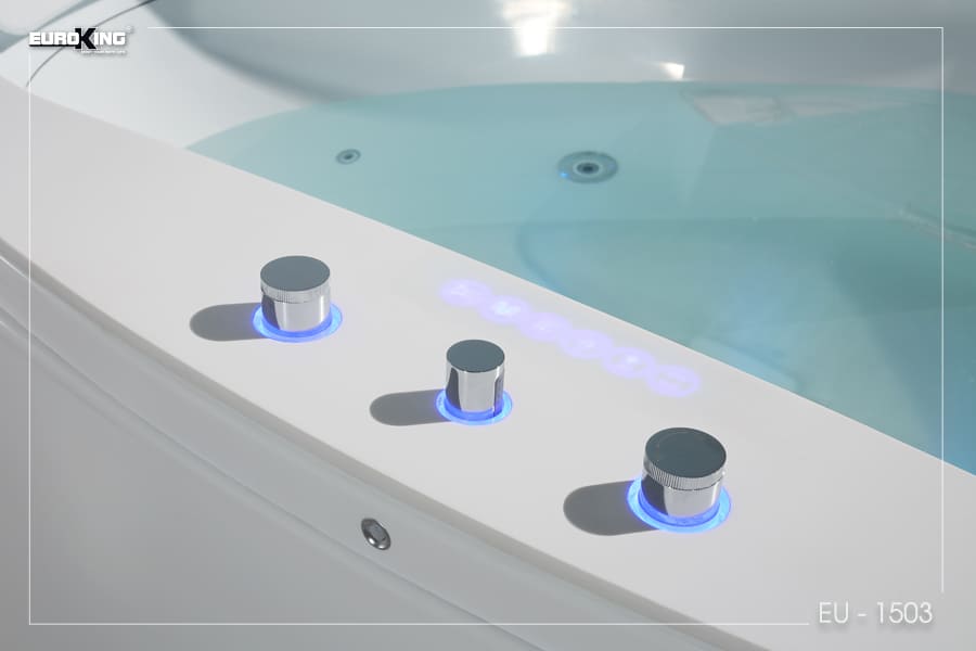 vòi sen của bồn tắm massage EU-1503.