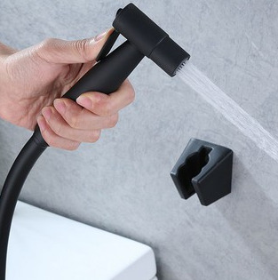 vòi xịt vệ sinh màu đen